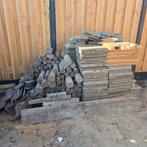 Grindtegels en stenen paaltjes, Ophalen of Verzenden, Gebruikt, Beton, Terrastegels