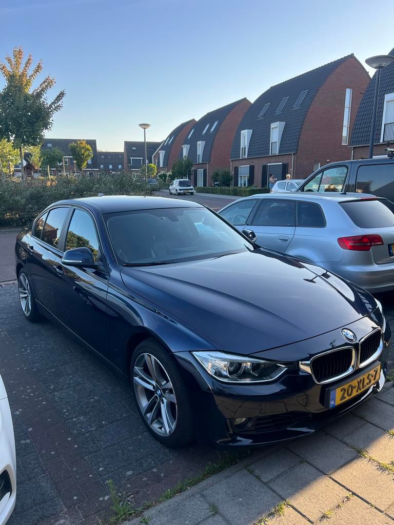 BMW 3-Serie 2.0IX 320 135KW Aut8 (f30) 2012 Blauw, Auto's, BMW, Achterwielaandrijving, 4 cilinders, Blauw, Origineel Nederlands