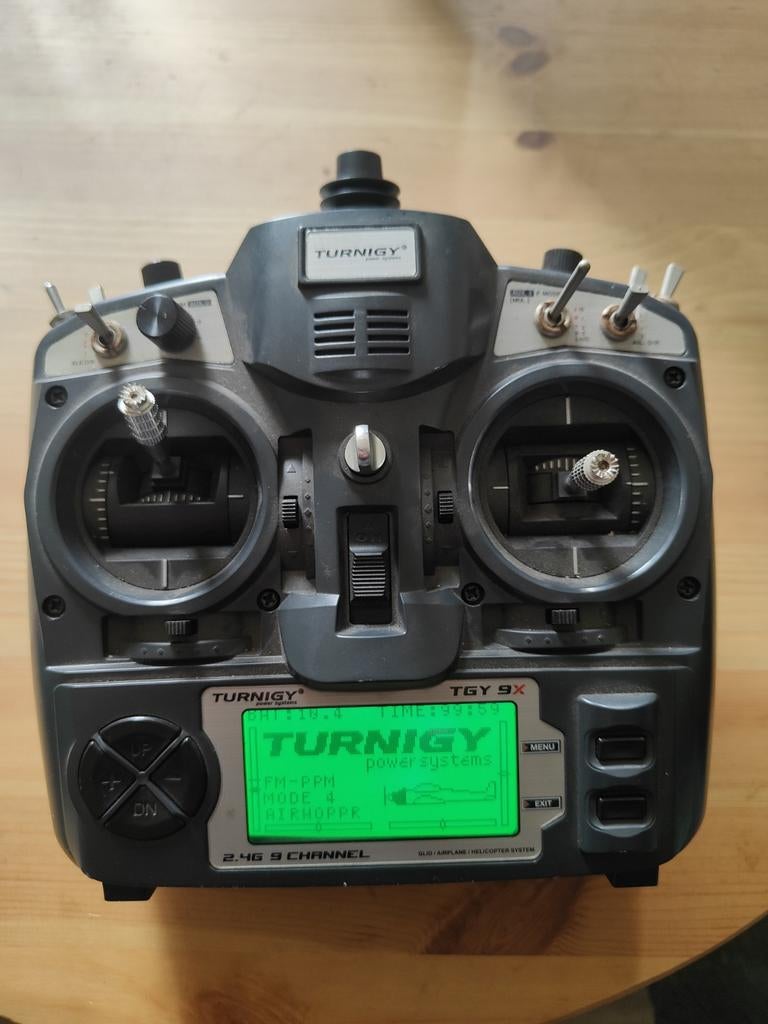 Turnigy 9X met RF9X v2 module 2.4GHz inclusief accu, Ophalen of Verzenden, Gebruikt