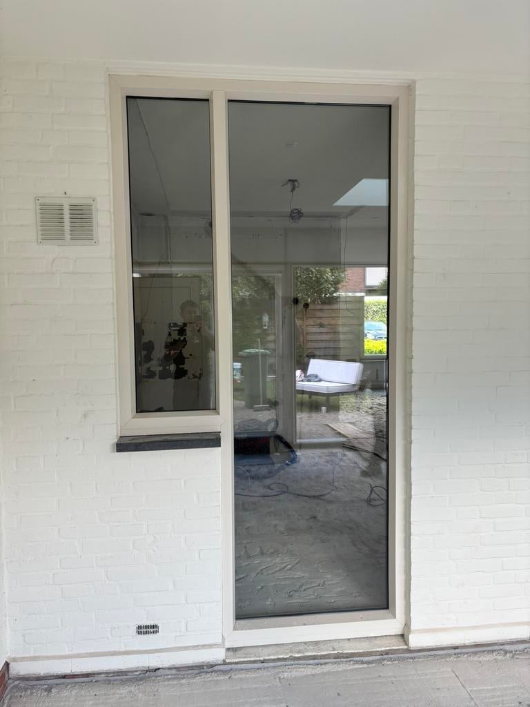 Kunststof kozijn met dubbel glas, Doe-het-zelf en Verbouw, Kozijnen en Schuifpuien, Kunststof, Raamkozijn, Zo goed als nieuw, Inclusief glas