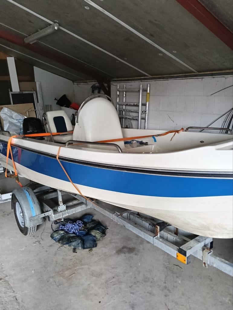 Mooie console boot van 5m met trailer en opknap motor, Ophalen, Gebruikt, Tot 10 pk, 3 tot 6 meter