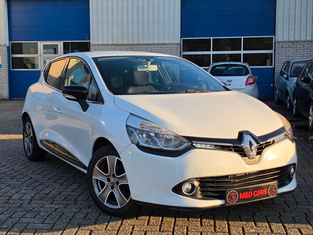 Renault Clio 0.9 TCe ECO Night&Day AIRCO/NAP/CR CONTROL/PDC, Voorwielaandrijving, Stof, Zwart, 540 kg