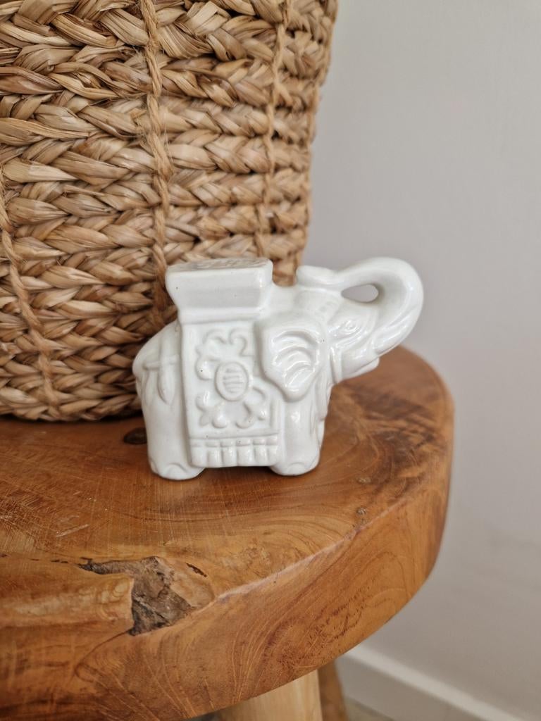 Aardewerk olifant wit vintage brocante, Antiek en Kunst, Ophalen of Verzenden