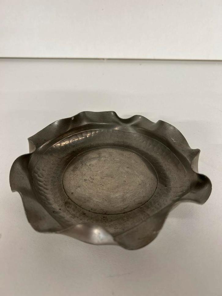 Vintage Jakarta Tinwerk Java schaal/asbak, Antiek en Kunst, Antiek | Tin, Ophalen of Verzenden