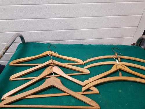 kledinghangers hout 8 stuks, Ophalen of Verzenden, 'T Olde Gre-j, Info@toldegrej.nl, Endepoelstraat 20f Didam