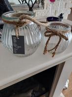 2 kleine bloem vaasjes, Ophalen