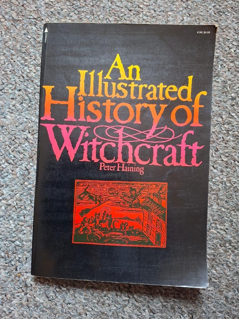 An Illustrated History of Witchcraft, Boeken, Gelezen, Achtergrond en Informatie, Spiritualiteit algemeen, Peter Haining