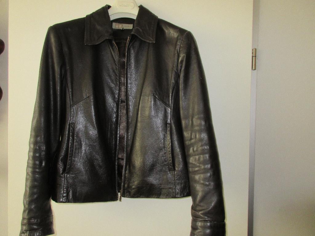 Donkerbruin kort leren damesjasje maat 42, Bruin, Maat 42/44 (L), Ophalen of Verzenden, Jasje