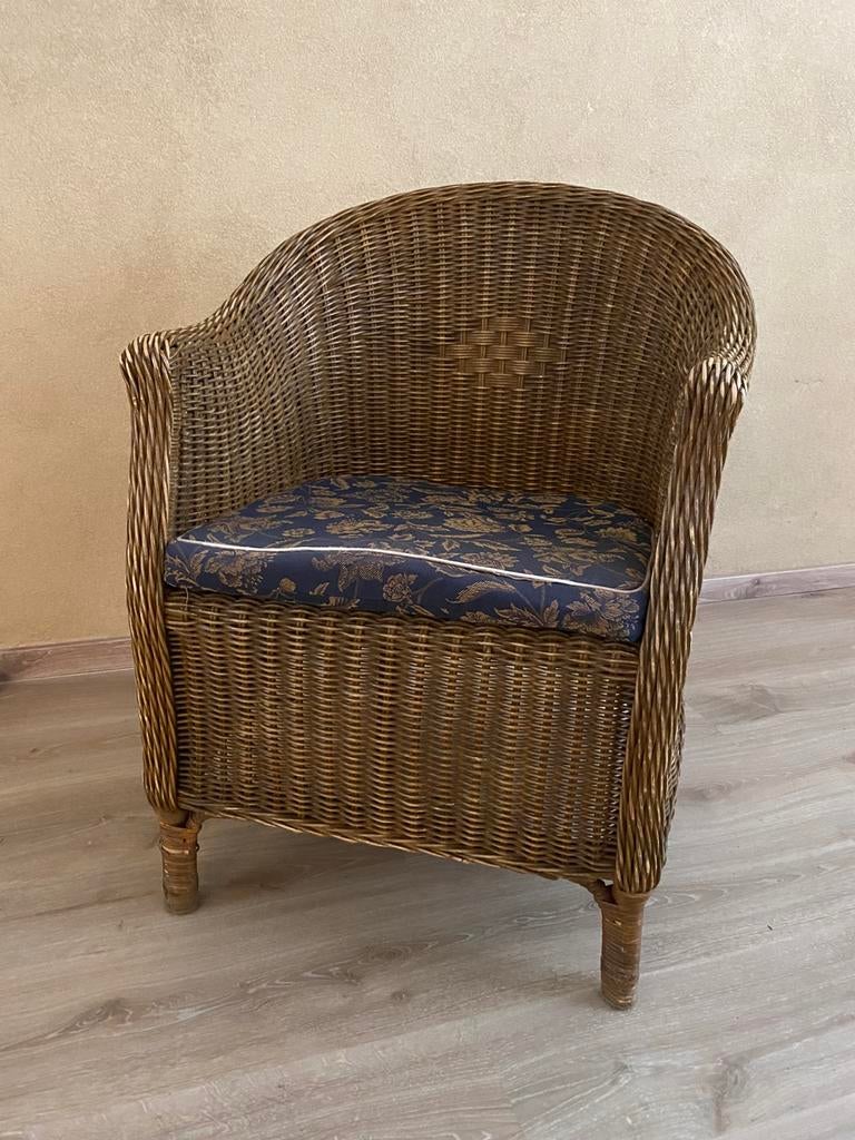 Rieten stoel., Huis en Inrichting, Stoelen, Ophalen, Bruin, Riet of Rotan, Zo goed als nieuw