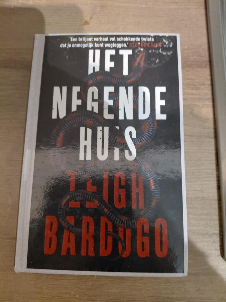 Leigh Bardugo - Het negende huis, Ophalen of Verzenden, Zo goed als nieuw, Leigh Bardugo