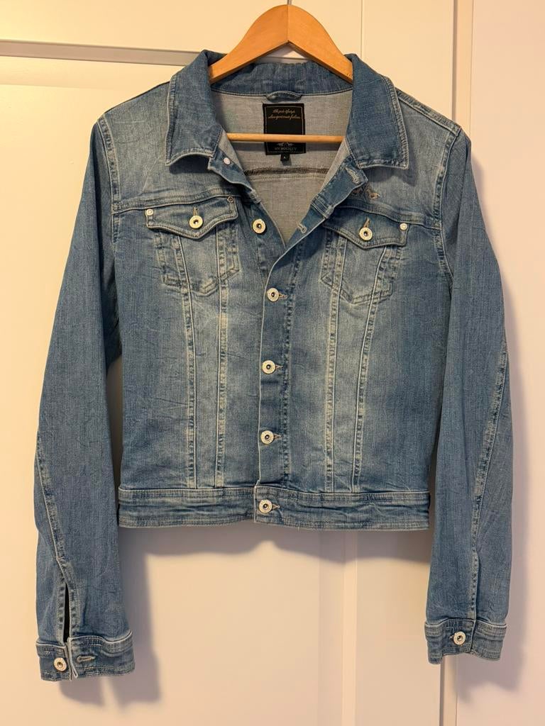 Spijkerjasje L (valt als 38), Ophalen of Verzenden, Zo goed als nieuw, Maat 38/40 (M), Blauw