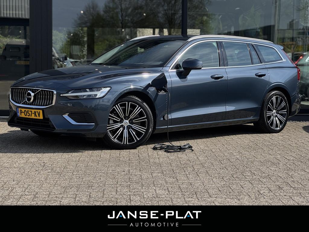 Volvo V60 2.0 T6 Recharge AWD Long Range | Pano | Camera | P, Auto's, Volvo, Automaat, Gebruikt, 4 cilinders, Blauw