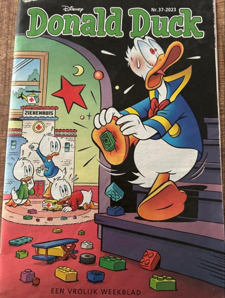 Donald Duck Weekblad Nr. 37-2023 - Een vrolijk weekblad, Eén stripboek, Ophalen of Verzenden, Gelezen