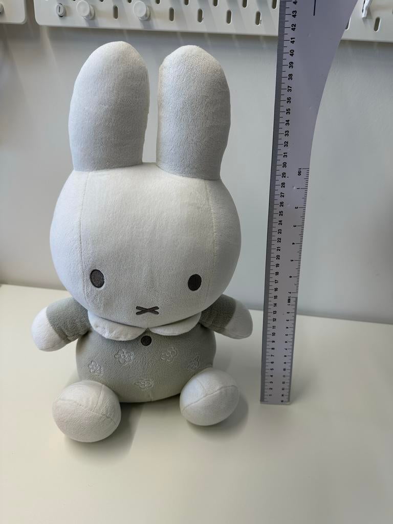 Grote Nijntje rammelaar knuffel - Zo goed als nieuw, Met geluid, Grijs, Konijn, Nijntje