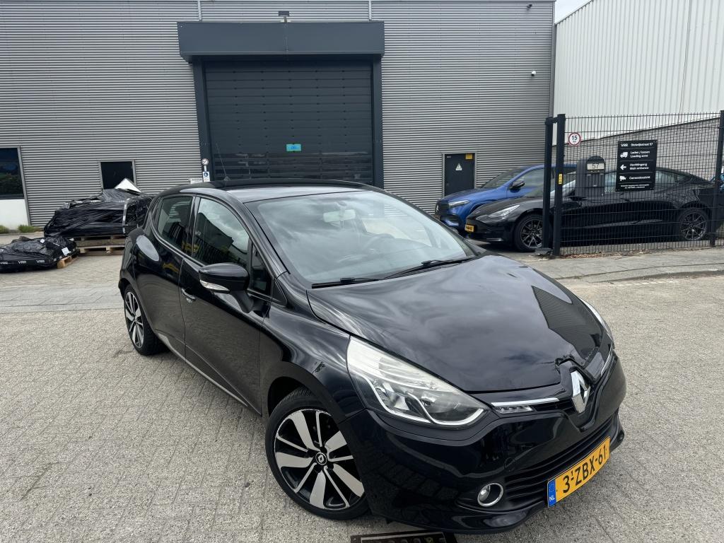 Renault Clio 1.5 dCi Night&Day Velgen Navi Cruise (bj 2014), Gebruikt, 4 cilinders, 96 €/maand, Electronic Stability Program (ESP)