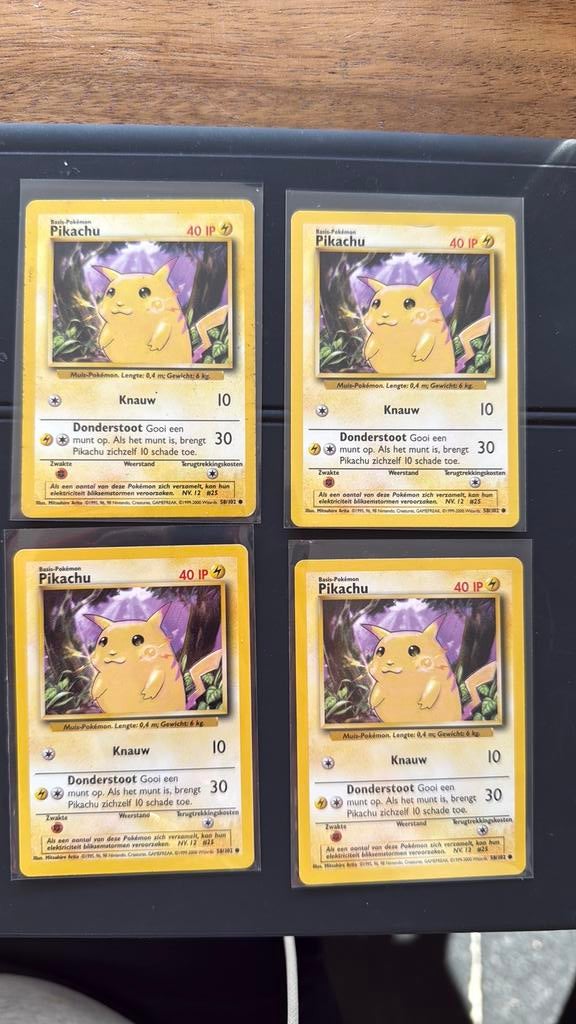 Pikachu 58/102, Ophalen of Verzenden, Zo goed als nieuw
