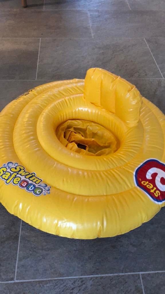 Baby zwemband / zwemzitje, Jongetje of Meisje, One size, Ophalen of Verzenden, Zo goed als nieuw