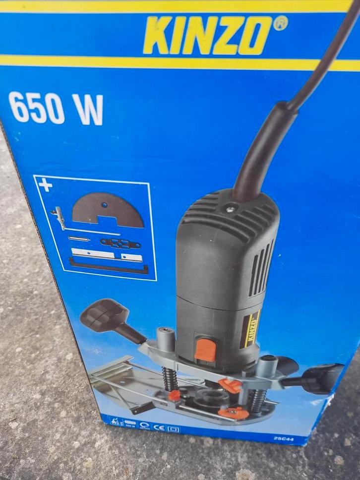 Nieuwe Kinzo Bovenfreesmachine - Nooit Gebruikt!, Doe-het-zelf en Verbouw, Gereedschap | Freesmachines, Nieuw, Elektrisch, Bovenfrees