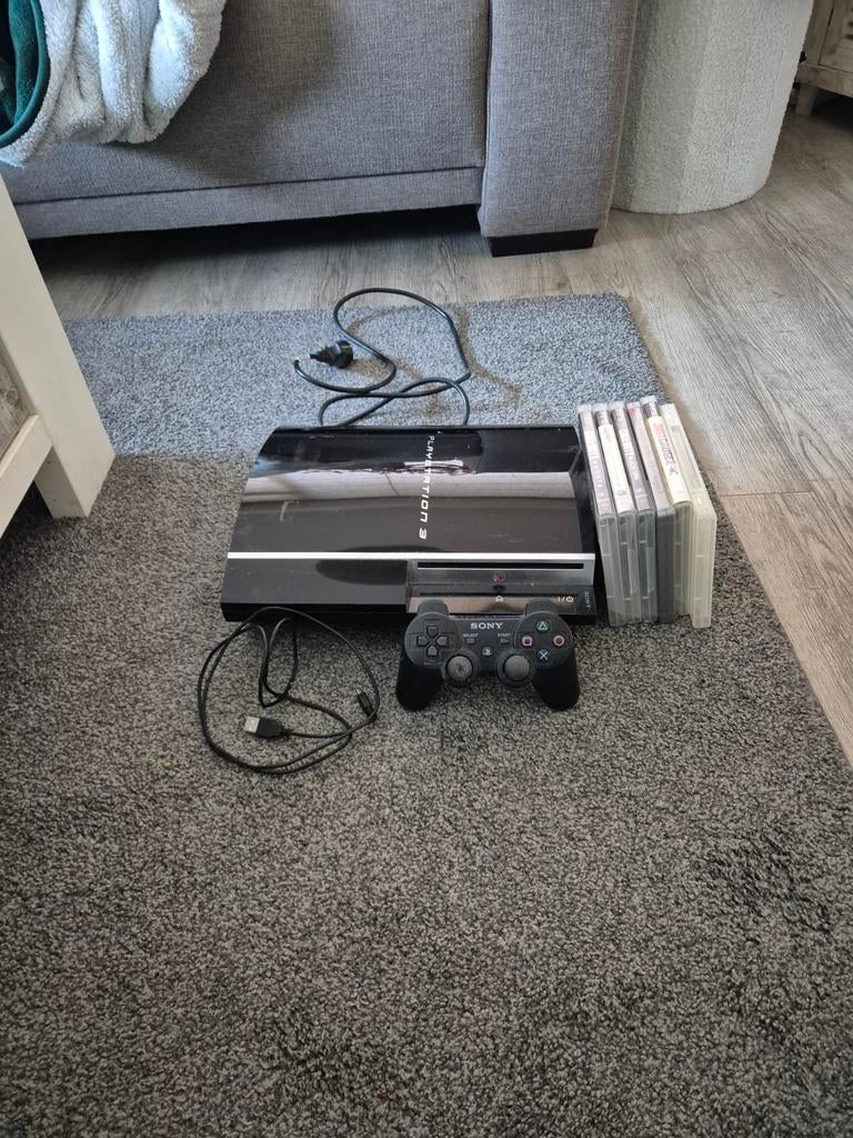 PlayStation 3 met controller en 6 spellen, Spelcomputers en Games, Spelcomputers | Sony PlayStation 3, Phat, Met 1 controller