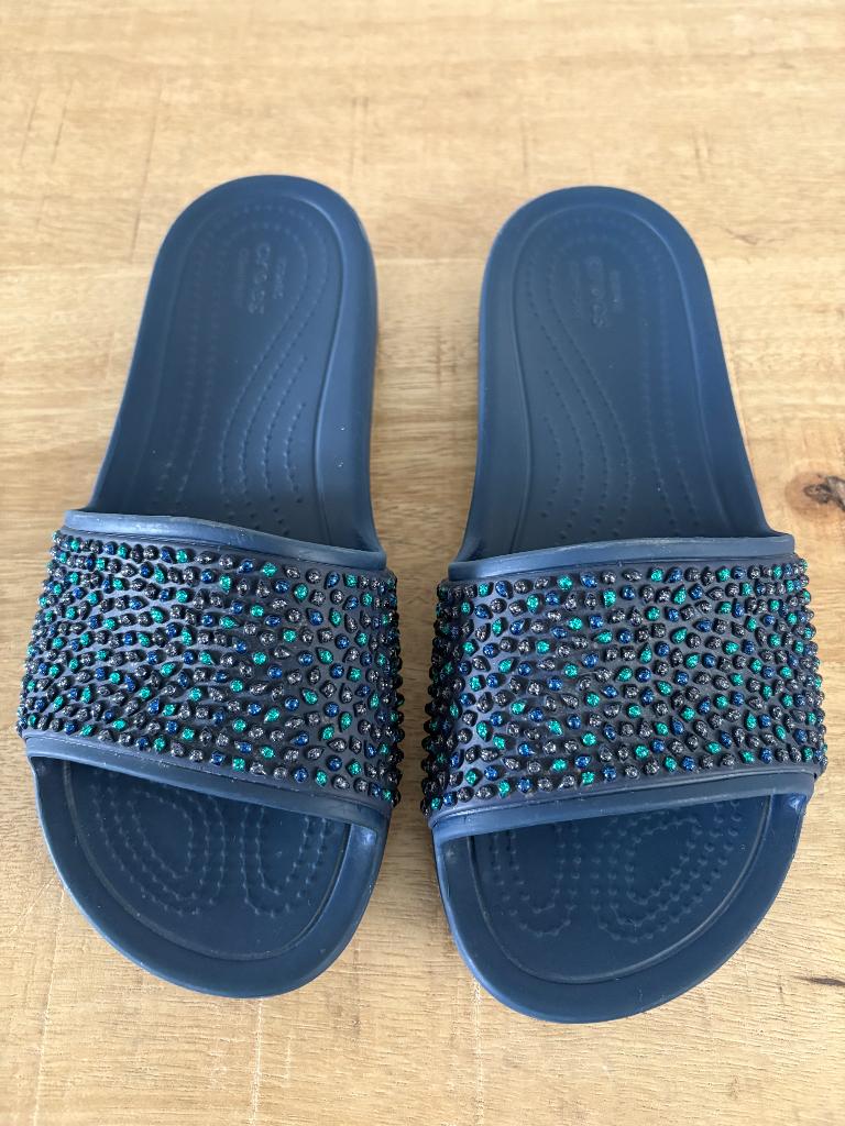 Crocs badslippers 36, Kleding | Dames, Schoenen, Slippers, Blauw, Ophalen of Verzenden, Zo goed als nieuw