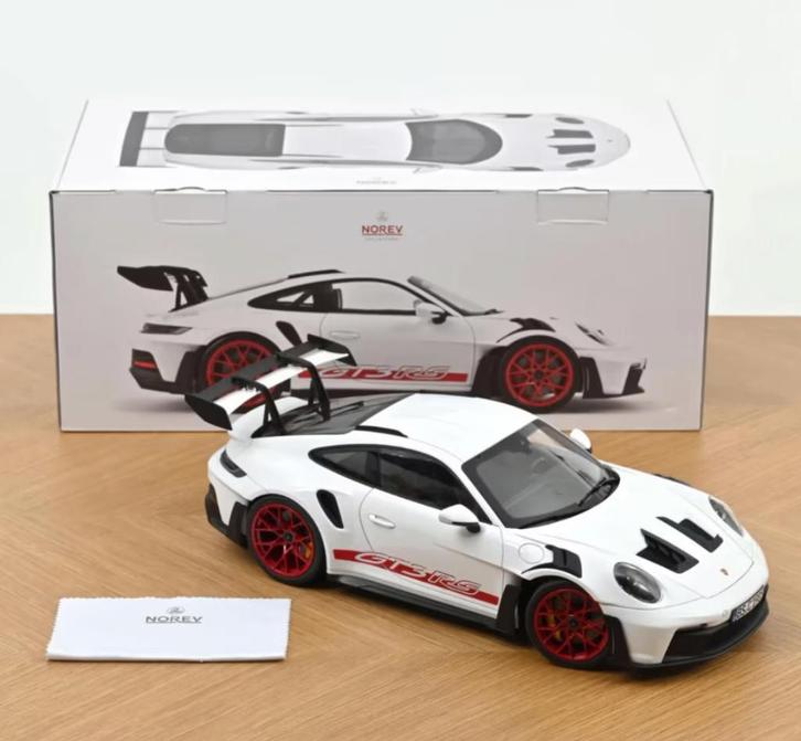 Porsche 911 GT3 RS 2022 Wit & Pyro rood 1/12 NOREV R. 127530, Hobby en Vrije tijd, Modelauto's | 1:5 tot 1:12, Nieuw, Auto, 1:9 t/m 1:12