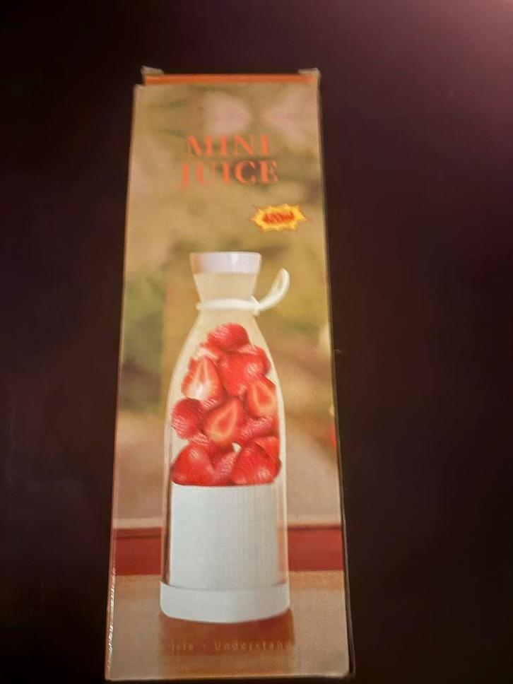 Nieuw Mini Juice Blender 420 ml - voor onderweg of vakantie, Witgoed en Apparatuur, Blenders, Nieuw, Blender to go, Ophalen of Verzenden