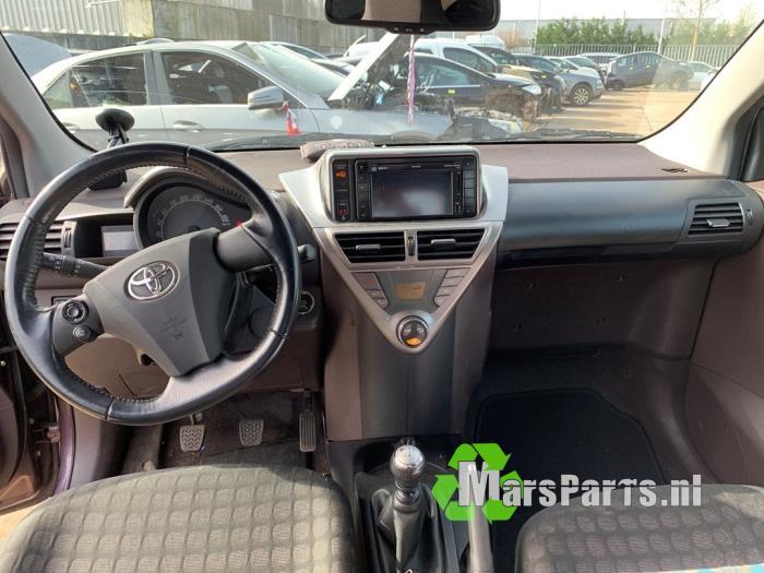 Kachel Bedieningspaneel van een Toyota IQ, Gebruikt, -, -, Ophalen of Verzenden