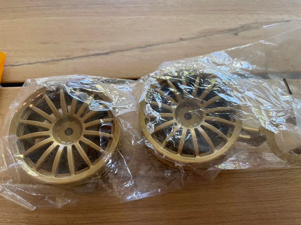 Vintage 28 st Tamiya Kyosho Corally HPI BMI Banden en Velgen, Nieuw, Ophalen of Verzenden, Tamiya, Groter dan 1:32