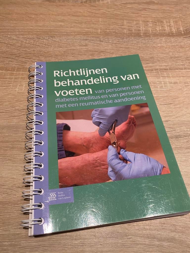 Richtlijnen behandeling van voeten, Ophalen of Verzenden, Beta, Zo goed als nieuw, MBO