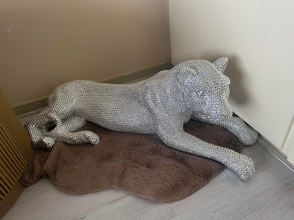 Mooie grote ligende panter, Ophalen, Zo goed als nieuw