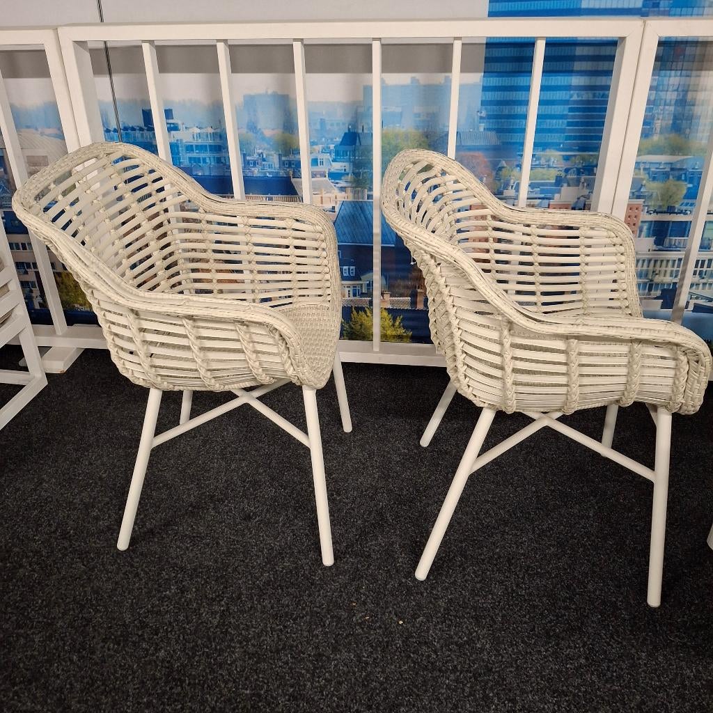 4 hartman cecilia dining stoelen, Ophalen, Overige materialen, Beekendonk@hubo.nl, Wilhelminaweg 5