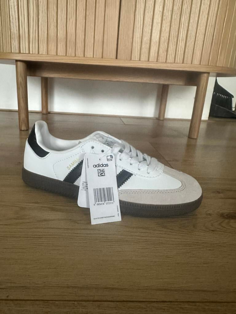 Adidas Samba - Nieuw in doos met kaartje!, Kleding | Heren, Schoenen, Ophalen of Verzenden, Nieuw, Wit, Sneakers of Gympen