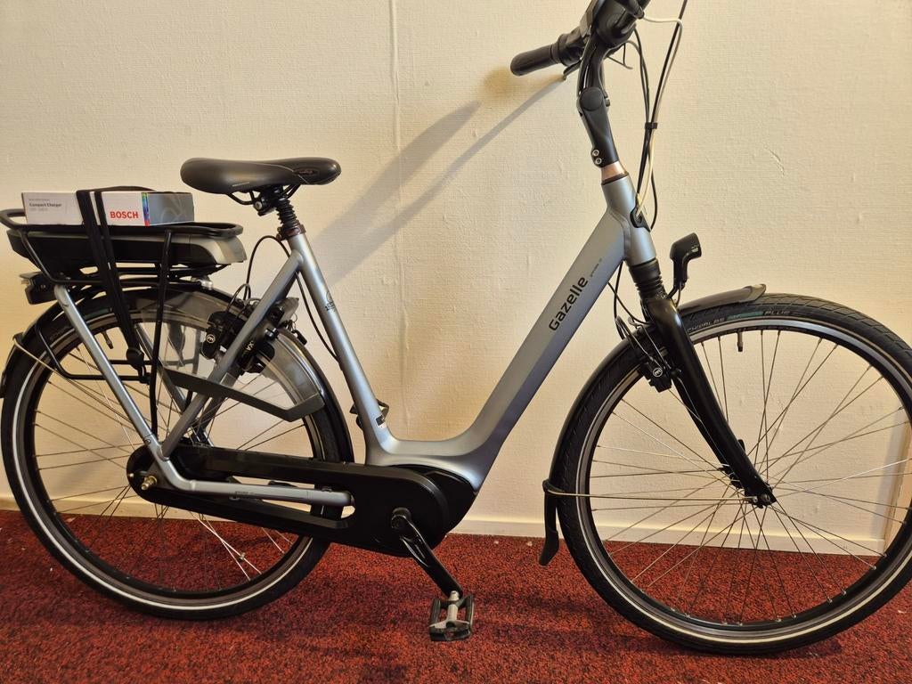 NIEUWSTAAT: Gazelle Grenoble C7+ Bosch Active+ GARANTIE!!, Fietsen en Brommers, Elektrische fietsen, Zo goed als nieuw, Gazelle