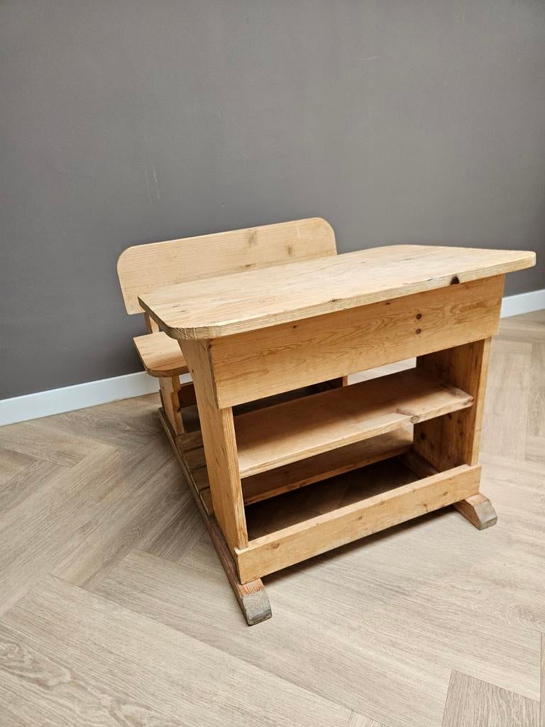 Houten schoolbankje voor kinderen, Ophalen