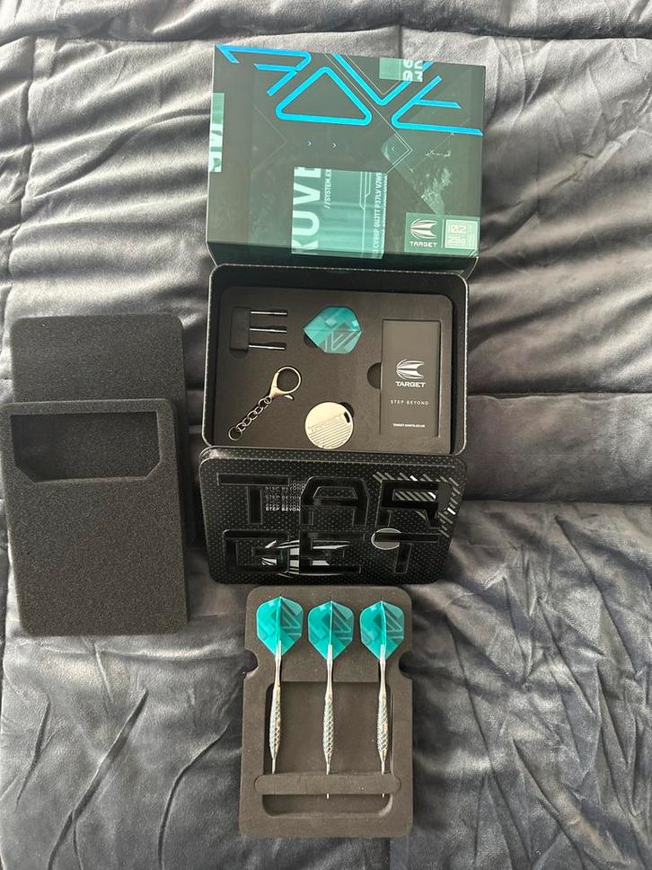 Target Rove 02 Swiss Point 90% 25g, Sport en Fitness, Darts, Gebruikt, Pijlen, Ophalen of Verzenden