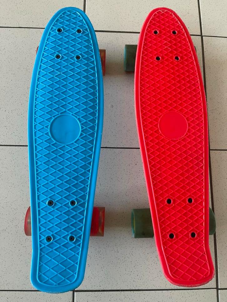 (MOET WEG!) Penny boards blauw en rood - Set of los te koop, Sport en Fitness, Skateboarden, Gebruikt, Skateboard, Ophalen of Verzenden