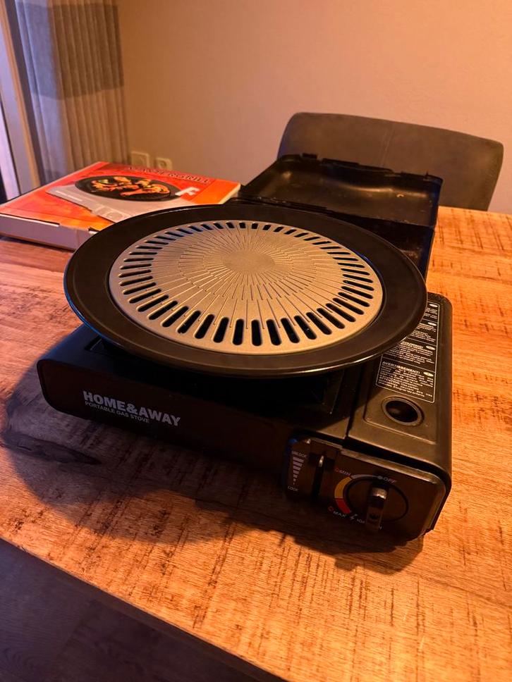 Camping gasstel met grillplaat in koffer - Home&Away, Caravans en Kamperen, Kampeeraccessoires, Gebruikt, Ophalen of Verzenden
