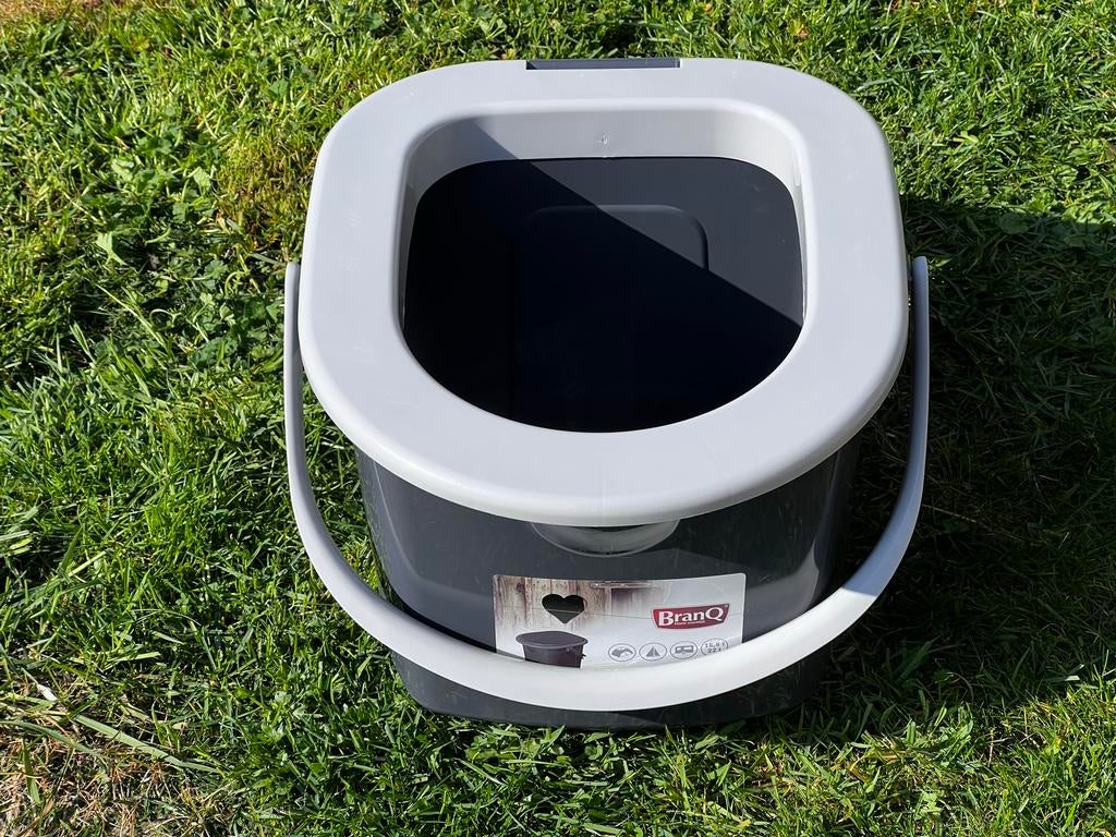 Branq Toiletemmer Draagbaar 15,5L Antraciet met Deksel, Ophalen of Verzenden, Zo goed als nieuw
