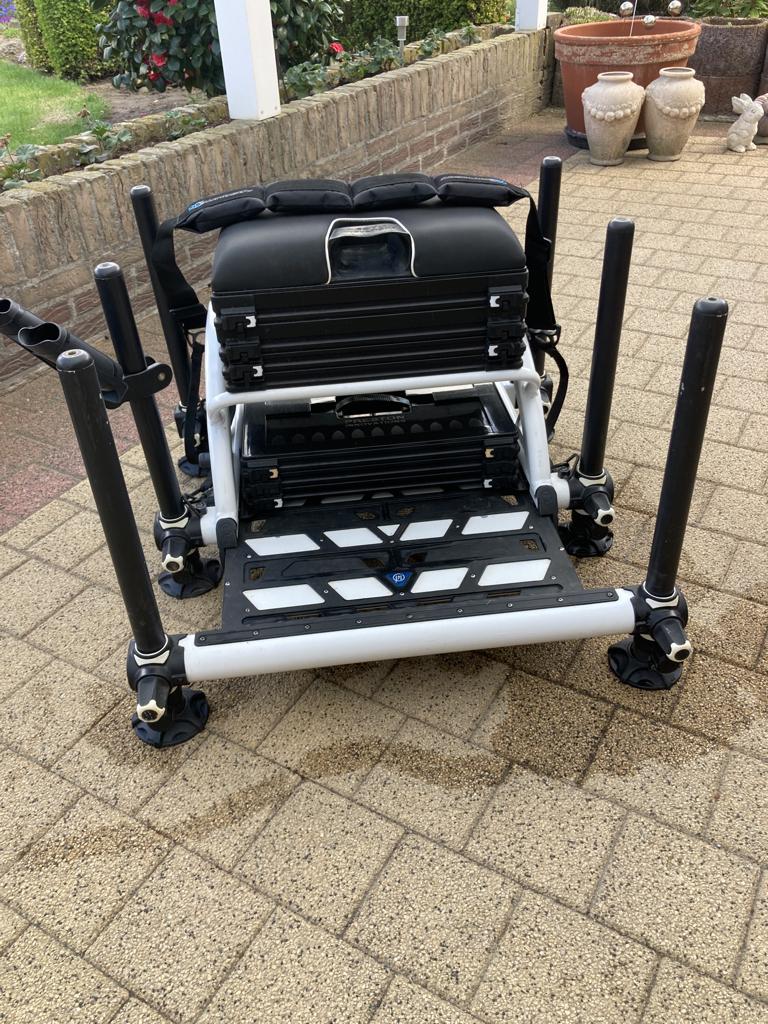 Te Koop  PRESTON ABSOLUTE STATION VISKIST WHITE, Ophalen, Zo goed als nieuw, Overige typen