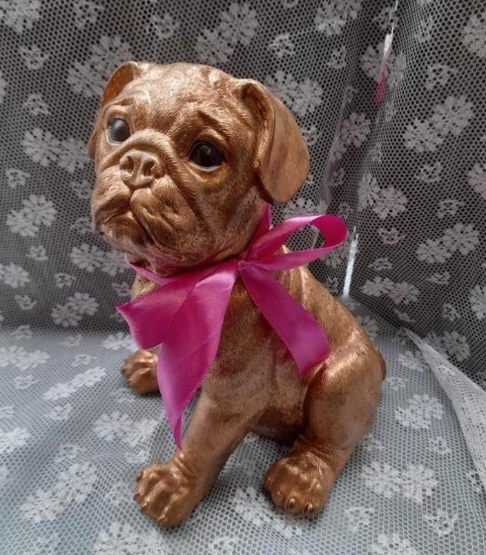 Goud kleurig beeld mops hond, Verzamelen, Beelden en Beeldjes, Zo goed als nieuw, Dier, Ophalen of Verzenden