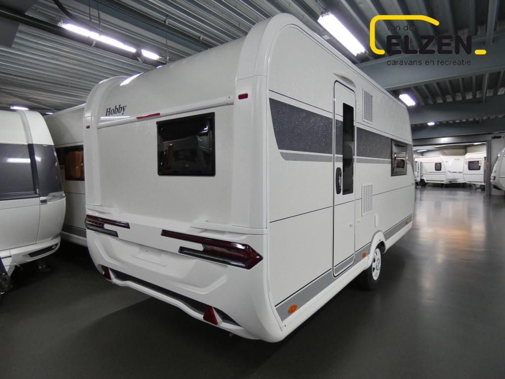 Hobby De Luxe 460 SFF Model 2026, incl. opties, Caravans en Kamperen, Caravans, Overige typen, Hobby, Bedrijf, Treinzit
