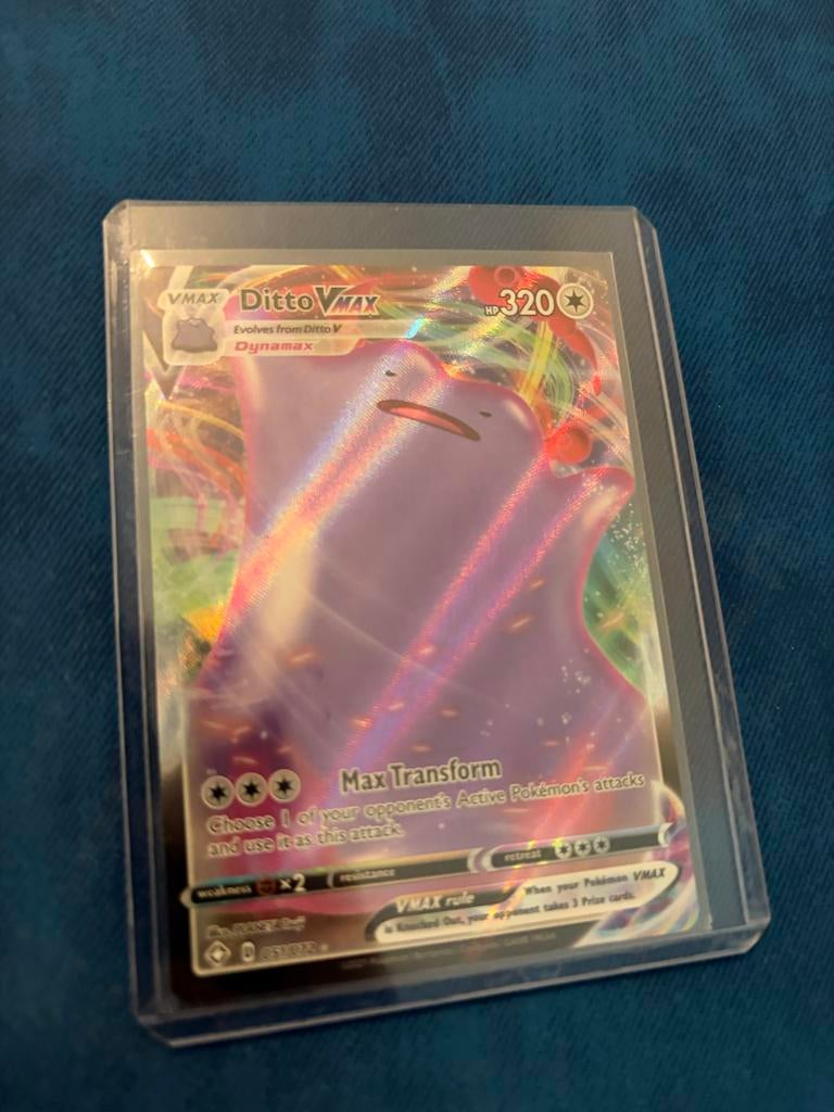 Ditto VMAX 051/072 Pokémon Kaart - Shining Fates, Hobby en Vrije tijd, Verzamelkaartspellen | Pokémon, Ophalen of Verzenden, Zo goed als nieuw