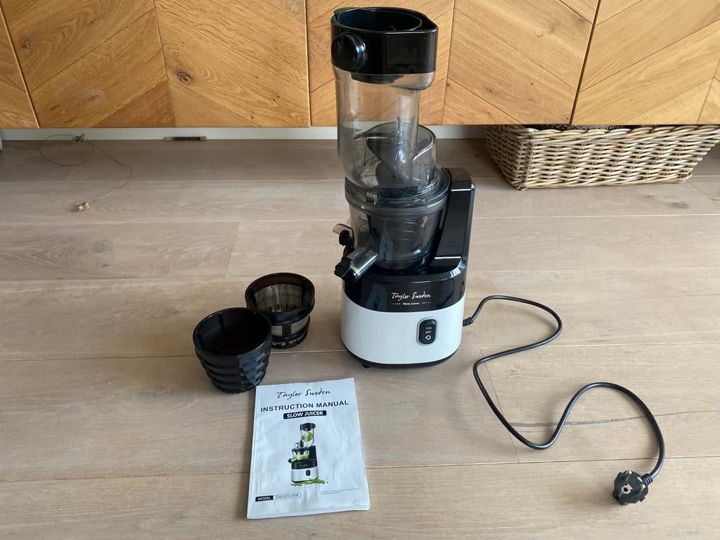 Slow juicer ijsmaker nieuwstaat taylor swoden, Ophalen of Verzenden, Zo goed als nieuw, Elektrisch, Slowjuicer