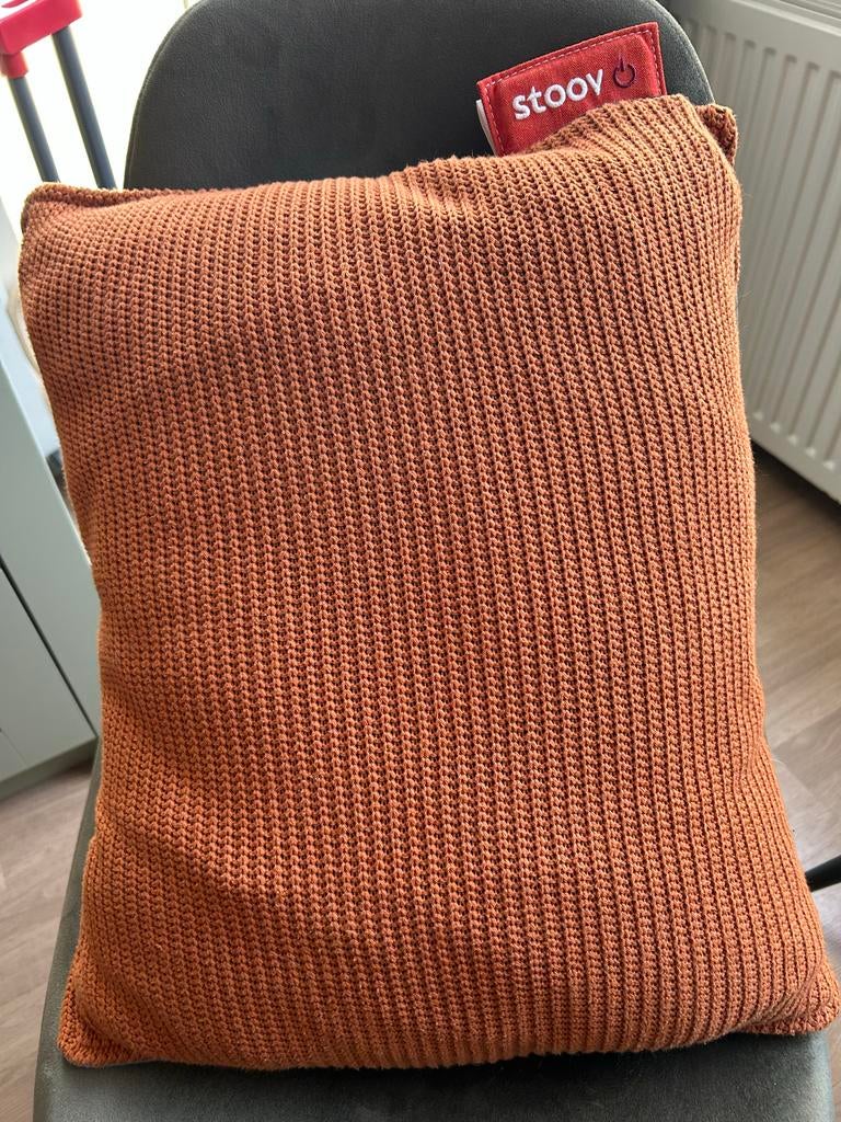 Stoov Ploov warmtekussen 45x60 oranje met lader, Huis en Inrichting, Woonaccessoires | Kussens, Stoov, ., Oranje, Ophalen of Verzenden