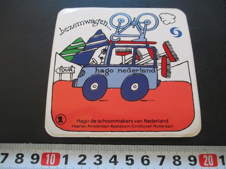 sticker strip fiets bezemwagen - hago nederland schoonmakers, Verzamelen, Stickers, Zo goed als nieuw, Ophalen