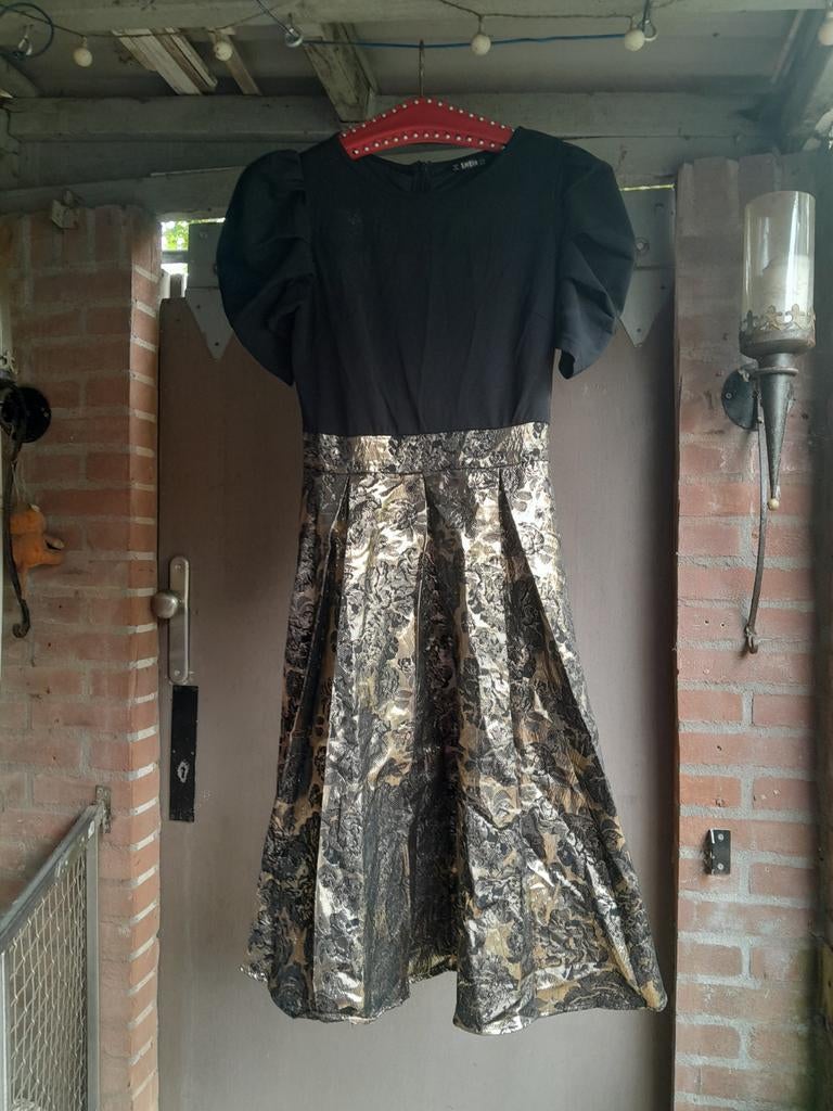 Shein galajurk zwart met goud, Maat 38/40 (M), Zwart, Ophalen of Verzenden, Zo goed als nieuw