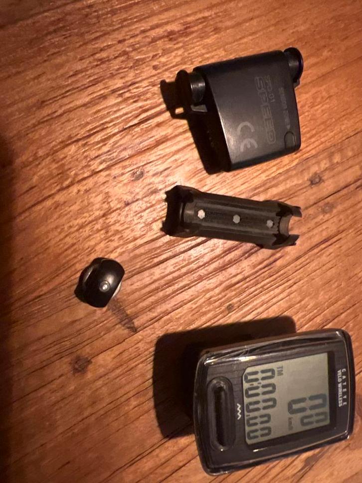 Cateye Velo Wireless Fietscomputer, Fietsen en Brommers, Fietsaccessoires | Fietscomputers, Gebruikt, Draadloos, Ophalen of Verzenden