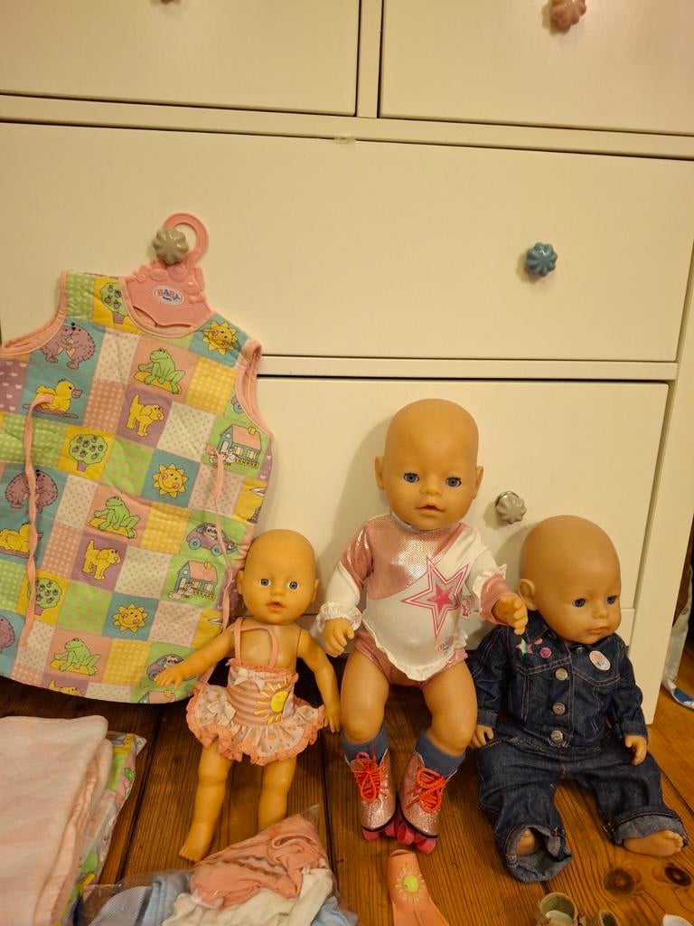 Baby Born poppen en accessoires - veel in 1 koop!, Ophalen of Verzenden, Gebruikt, Babypop