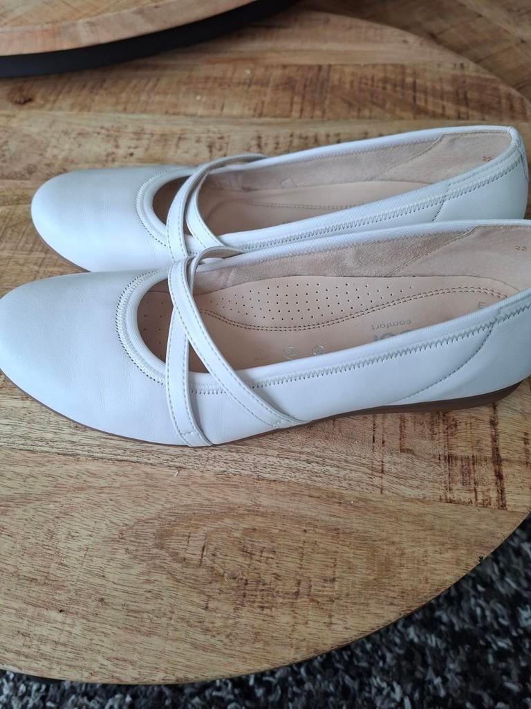 Gabor ballerina's wit maat 5.5, Kleding | Dames, Schoenen, Ophalen of Verzenden