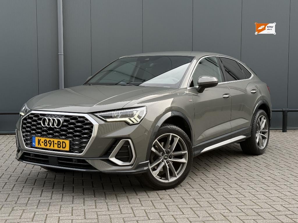 Audi Q3 Sportback 35 TFSI S-Line 150pk AUT | Carplay | Trekh, Auto's, 4 cilinders, 150 pk, 1505 kg, Bedrijf